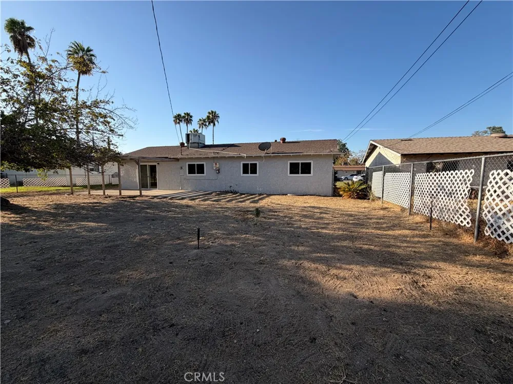 26934 10th Highland, CA 92346