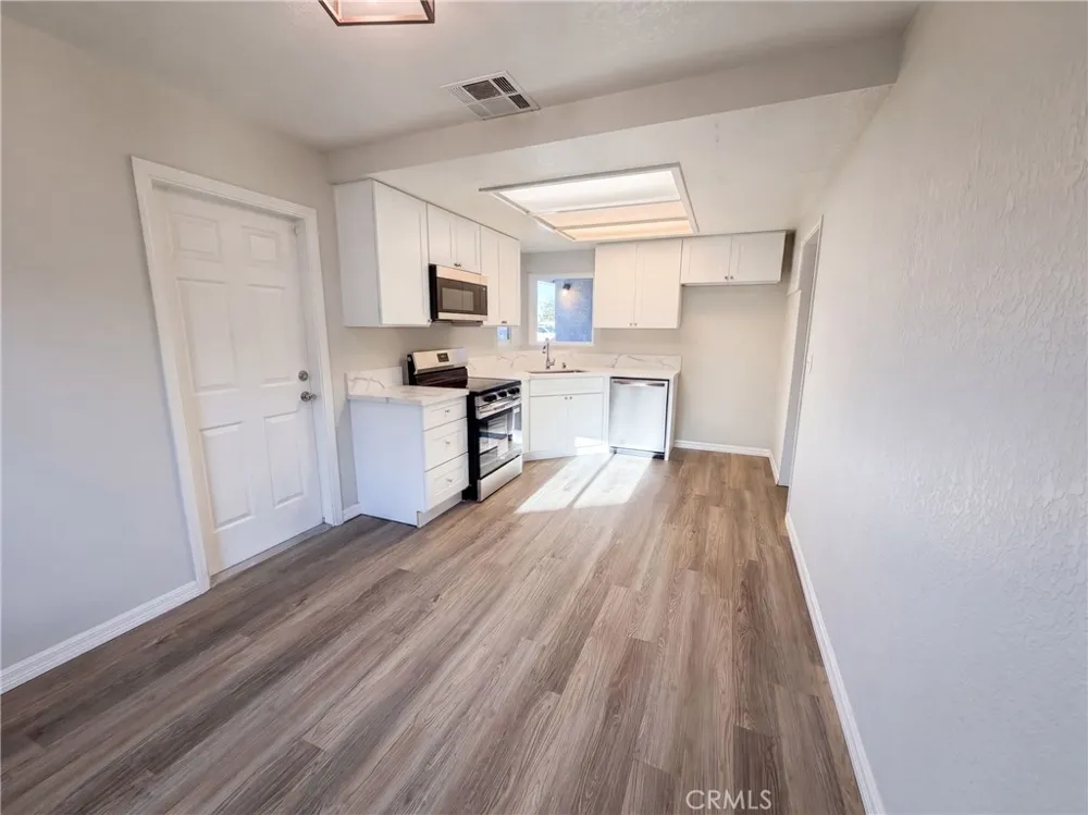 26934 10th Highland, CA 92346