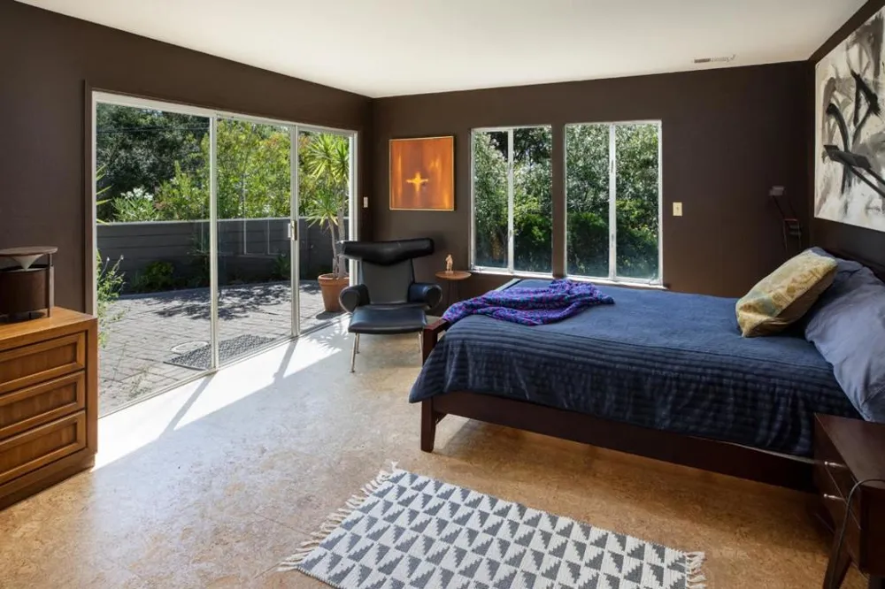 411 Glenwood Avenue Woodside, CA 94062