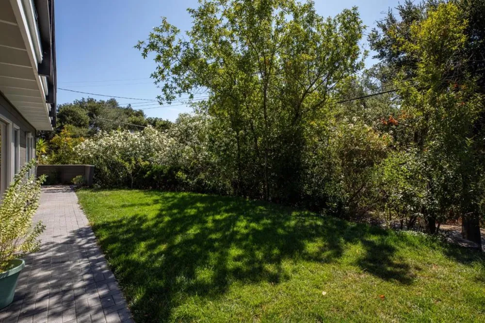 411 Glenwood Avenue Woodside, CA 94062