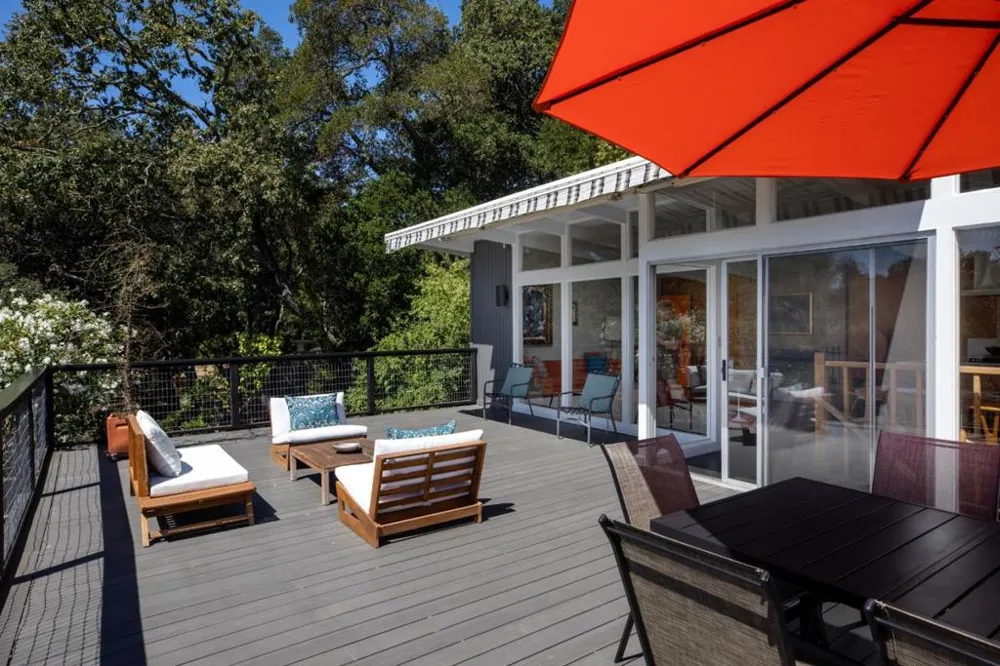 411 Glenwood Avenue Woodside, CA 94062