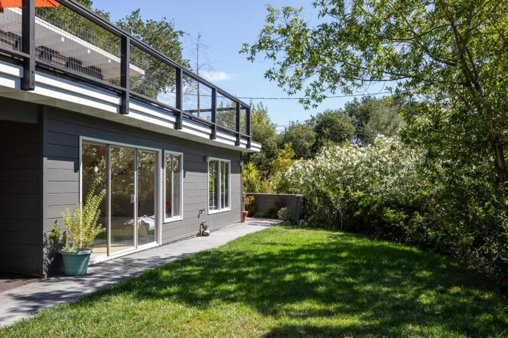 411 Glenwood Avenue Woodside, CA 94062