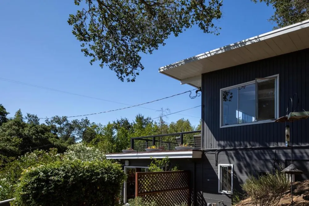 411 Glenwood Avenue Woodside, CA 94062