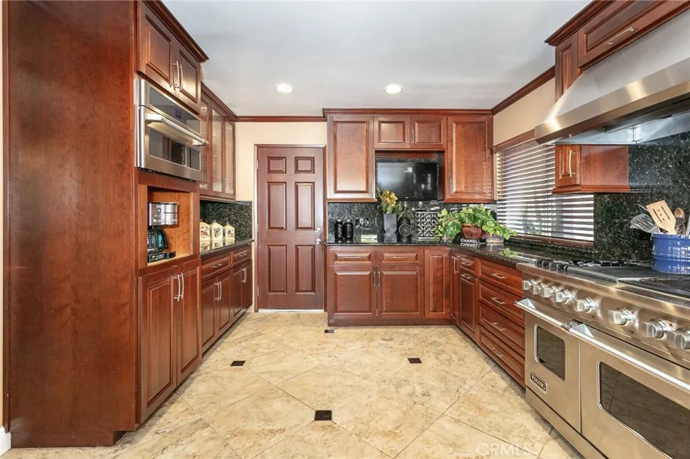 5192 Mccomber Road Buena Park, CA 90621