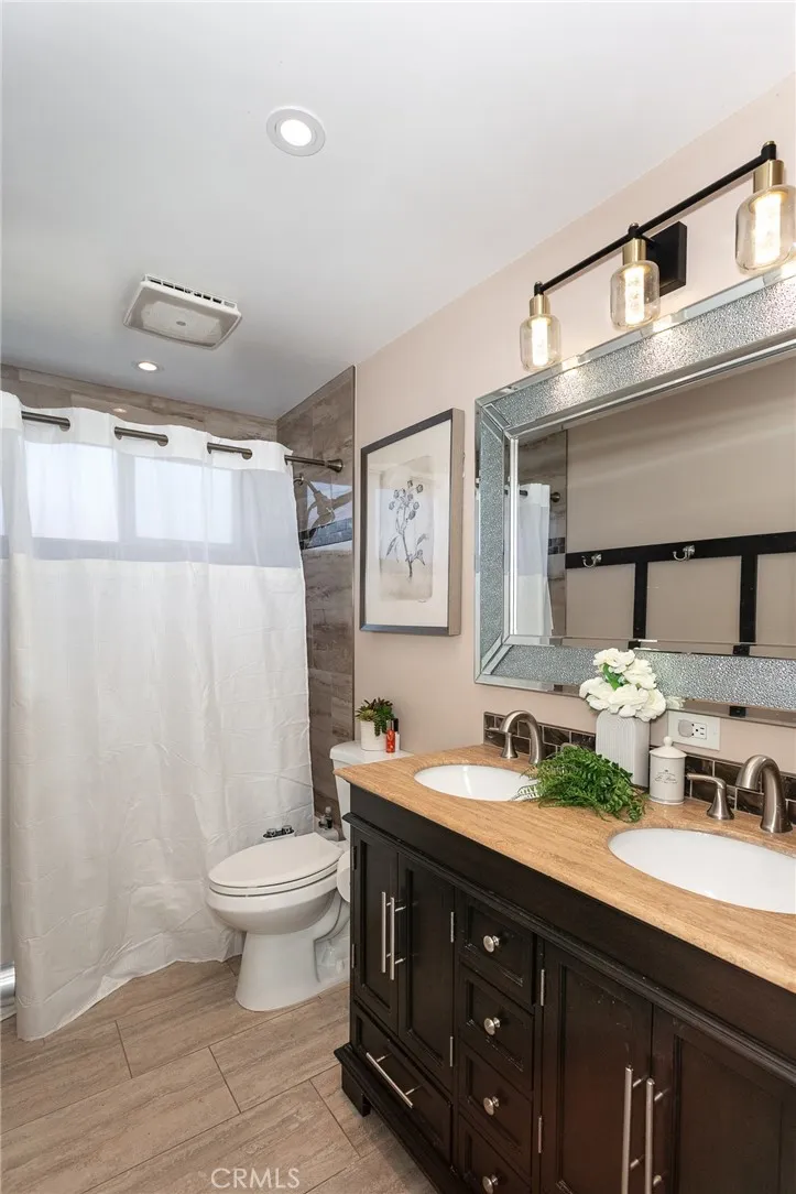 5192 Mccomber Road Buena Park, CA 90621