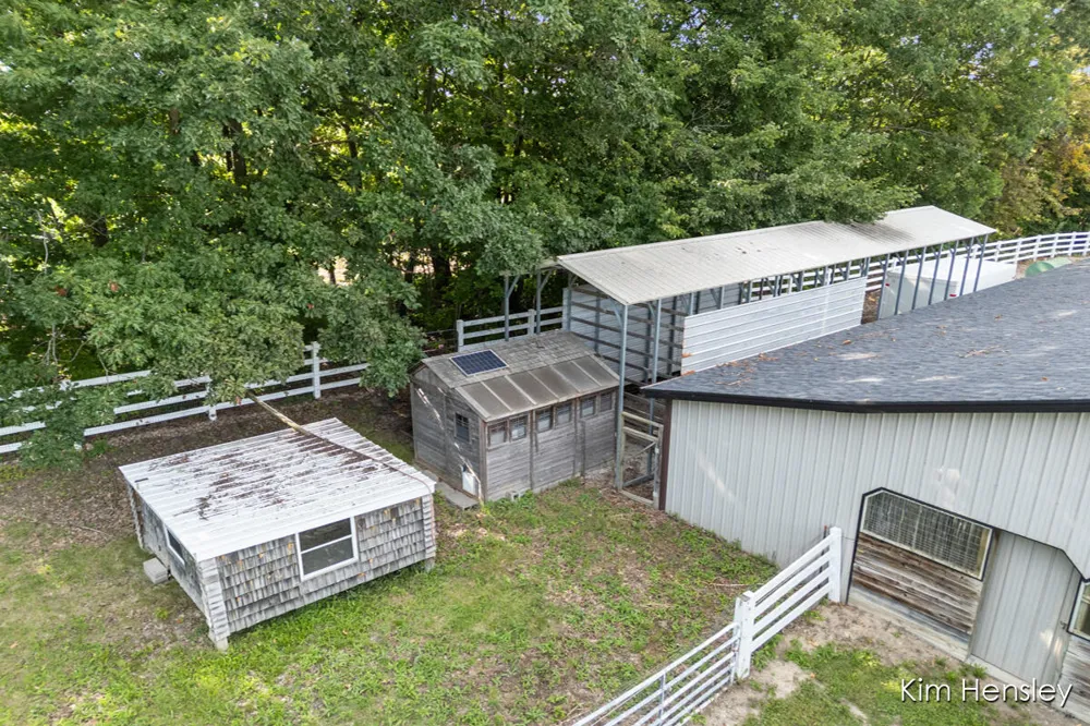 8769 E Paris Avenue SE Caledonia, MI 49316