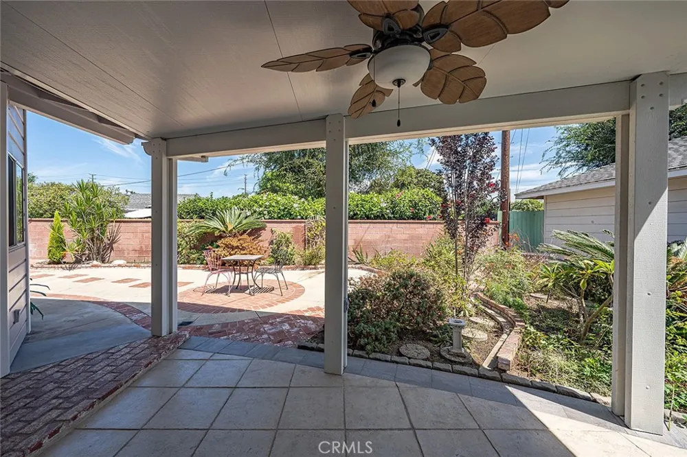7009 E El Paseo Long Beach, CA 90815