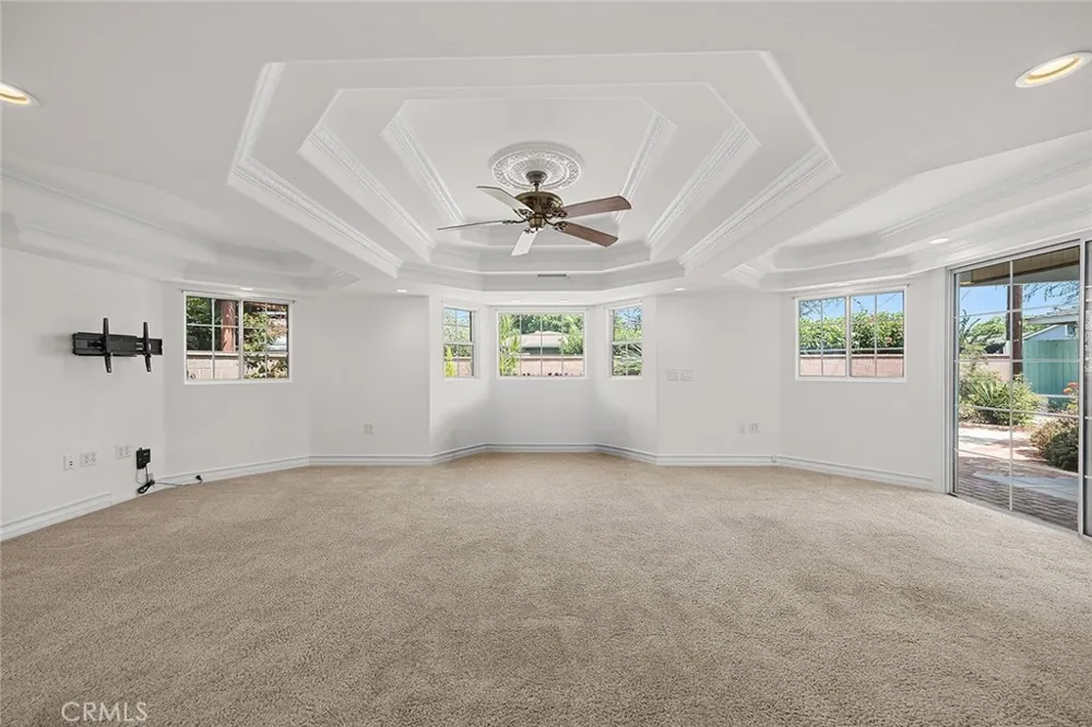 7009 E El Paseo Long Beach, CA 90815