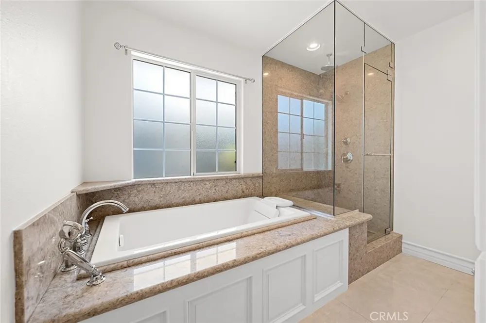 7009 E El Paseo Long Beach, CA 90815