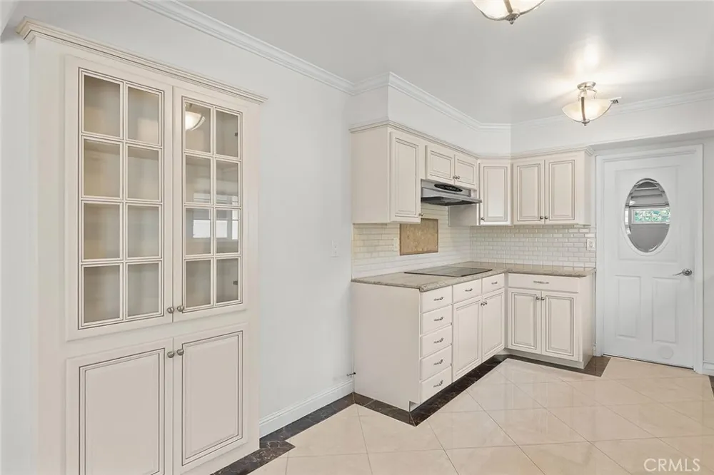 7009 E El Paseo Long Beach, CA 90815