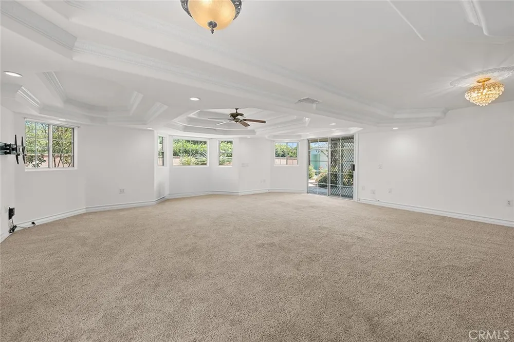 7009 E El Paseo Long Beach, CA 90815