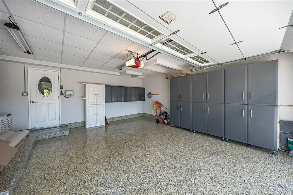 7009 E El Paseo Long Beach, CA 90815