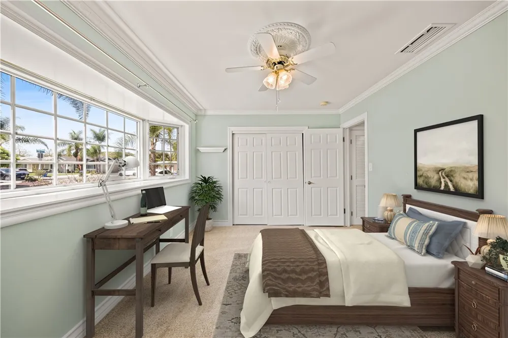 7009 E El Paseo Long Beach, CA 90815