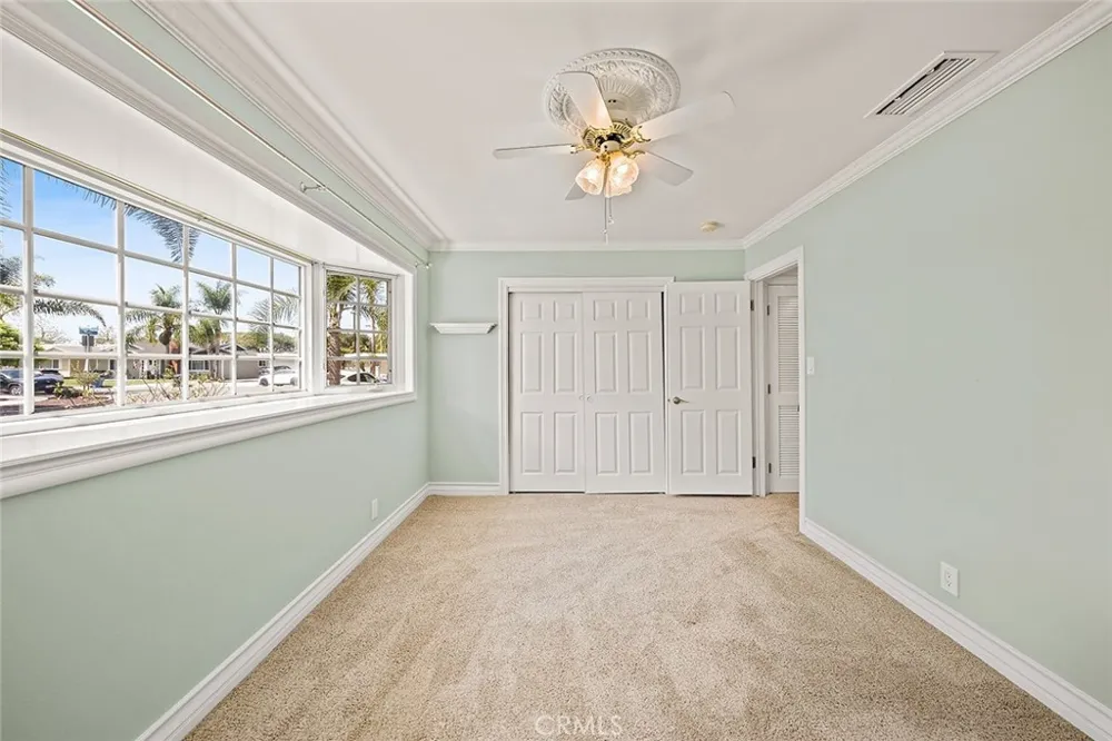 7009 E El Paseo Long Beach, CA 90815
