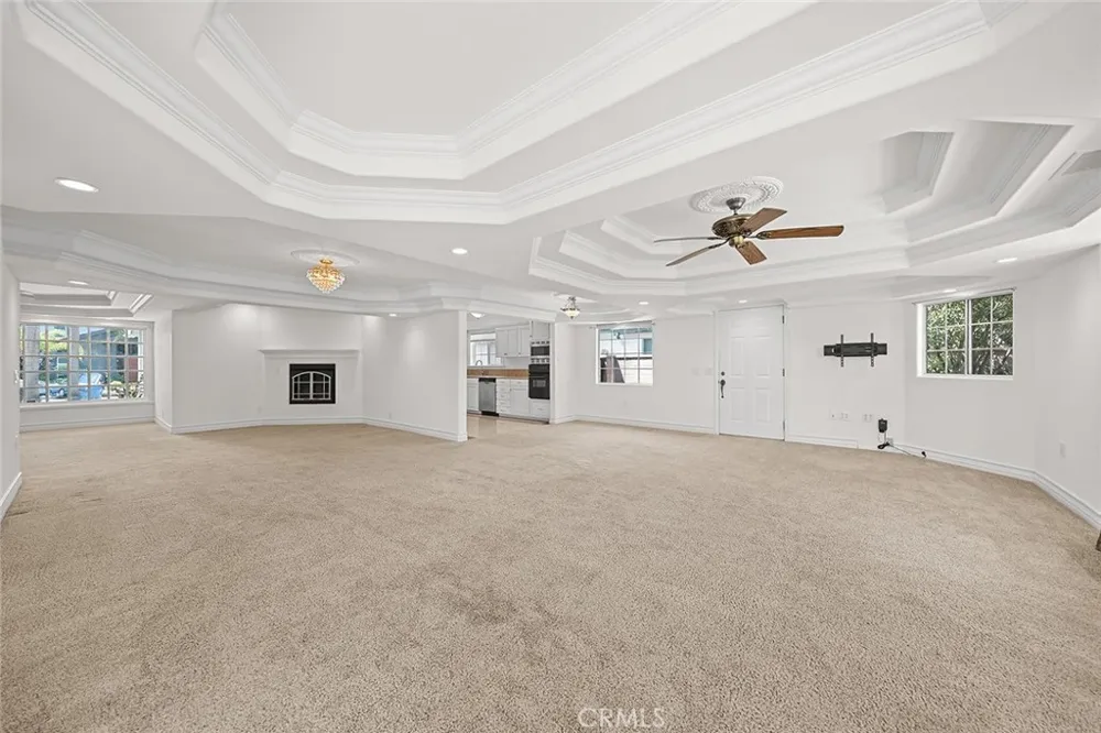 7009 E El Paseo Long Beach, CA 90815
