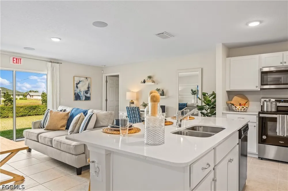 Obispo Circle Labelle, FL 33935
