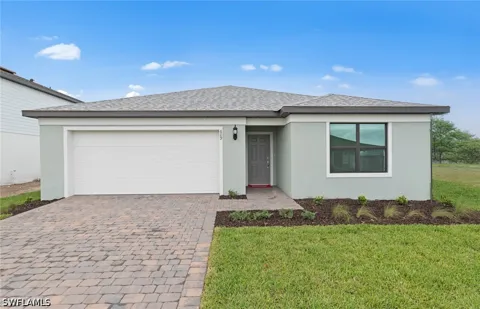 Oasis Lake Place
