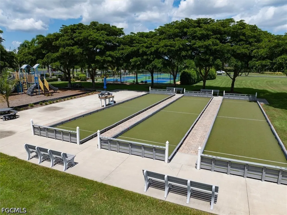 Dresden Court Fort Myers, FL 33912