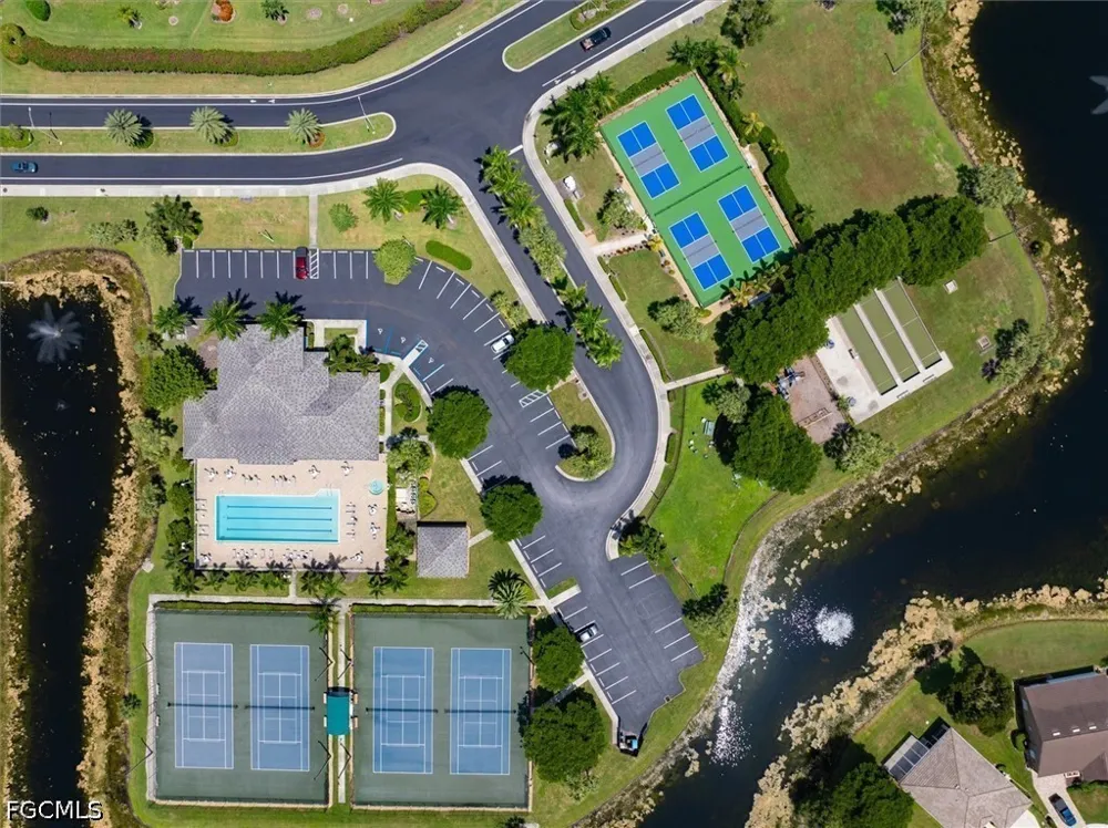Dresden Court Fort Myers, FL 33912