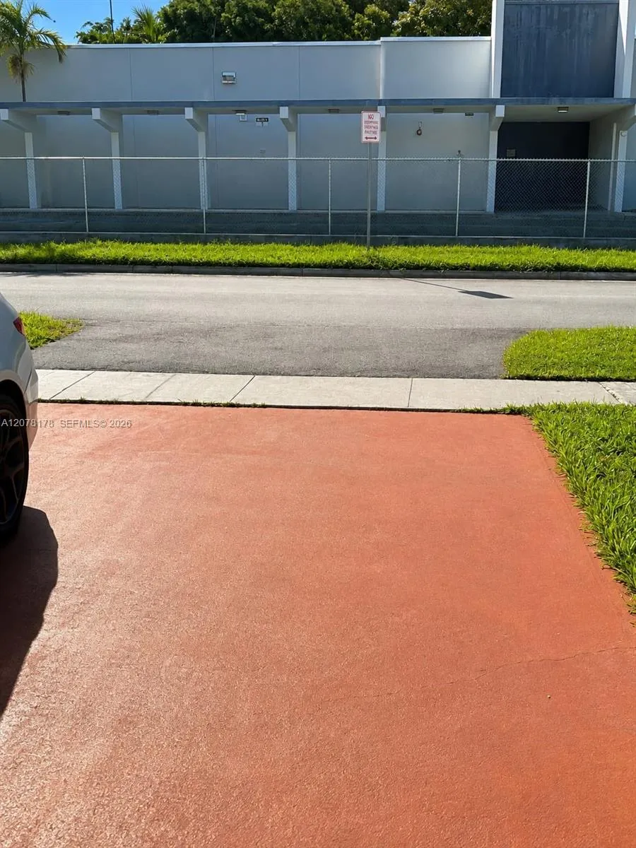 1740 NW 113th Ave #1 Pembroke Pines, FL 33026