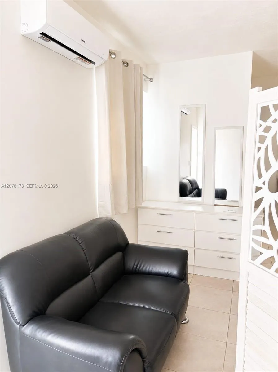 1740 NW 113th Ave #1 Pembroke Pines, FL 33026