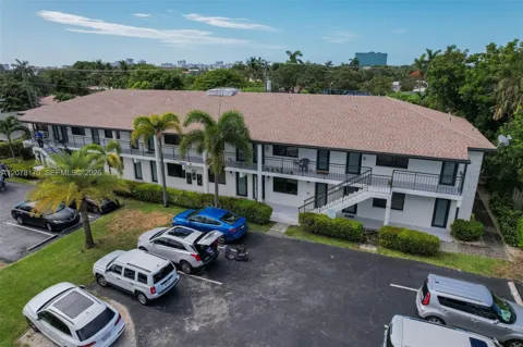 2140 NE 56 #12