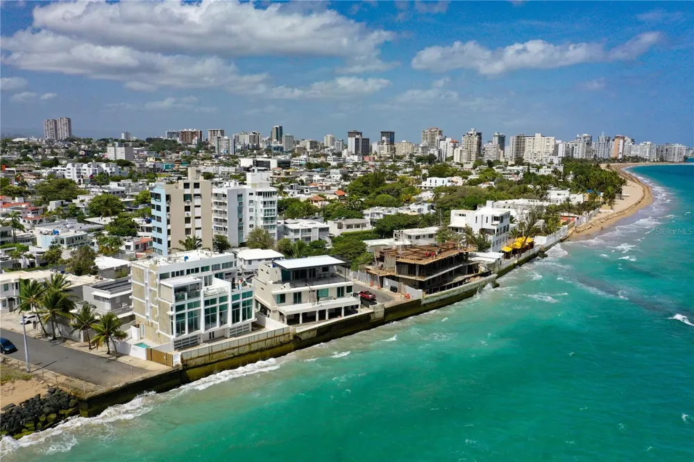2 RAMPLA DEL ALMIRANTE #A, B San Juan, PR 00907
