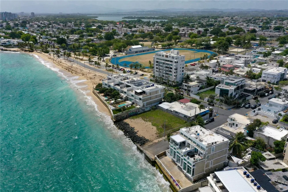 2 RAMPLA DEL ALMIRANTE #A, B San Juan, PR 00907