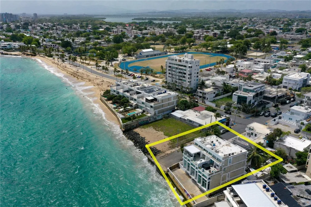 2 RAMPLA DEL ALMIRANTE #A, B San Juan, PR 00907