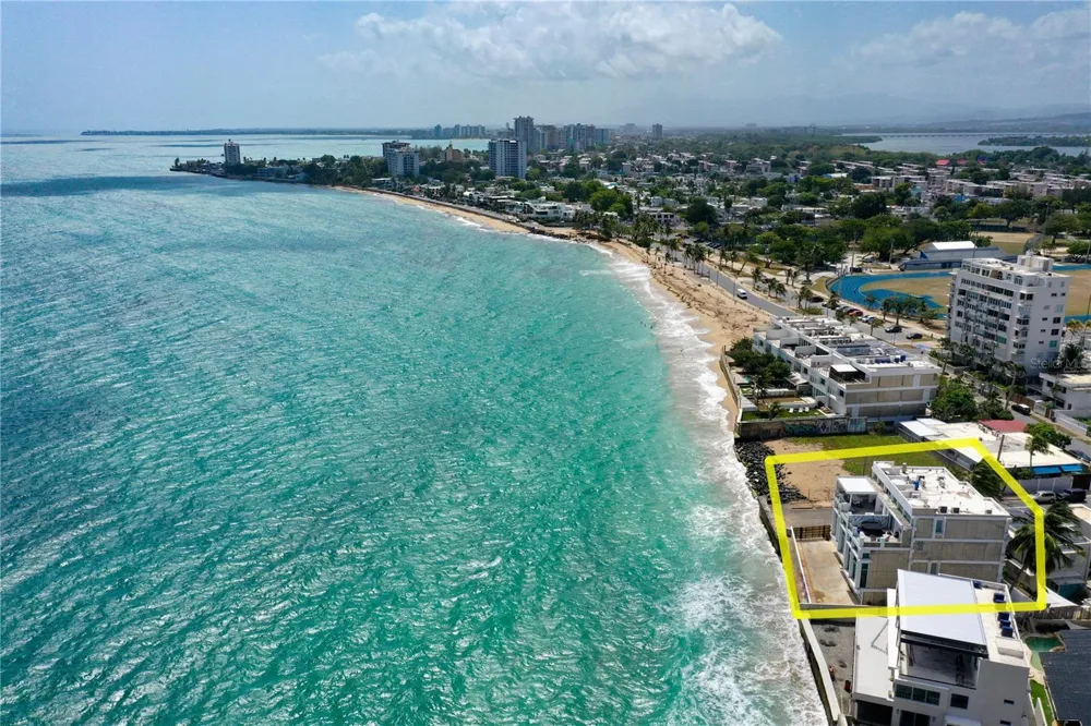 2 RAMPLA DEL ALMIRANTE #A, B San Juan, PR 00907