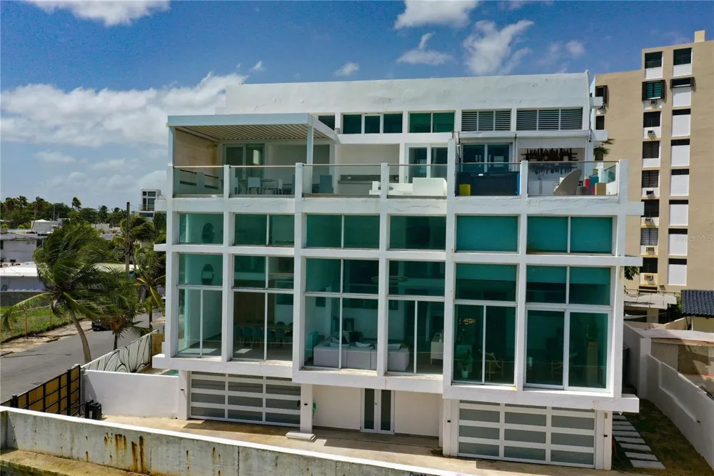 2 RAMPLA DEL ALMIRANTE #A, B San Juan, PR 00907