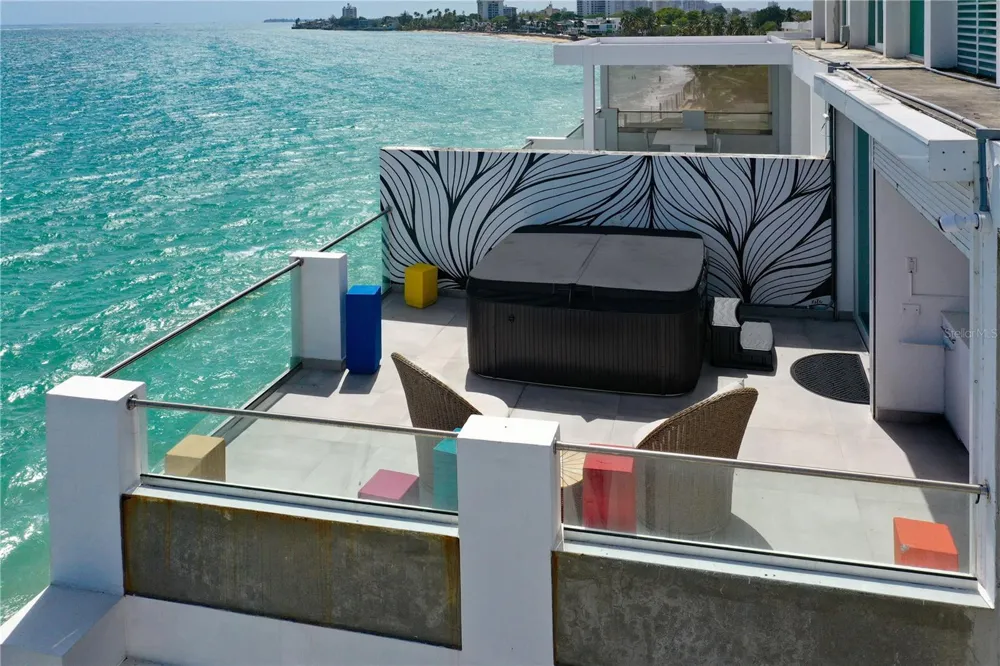 2 RAMPLA DEL ALMIRANTE #A, B San Juan, PR 00907