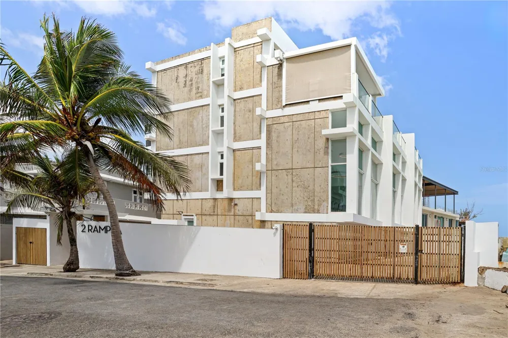 2 RAMPLA DEL ALMIRANTE #A, B San Juan, PR 00907