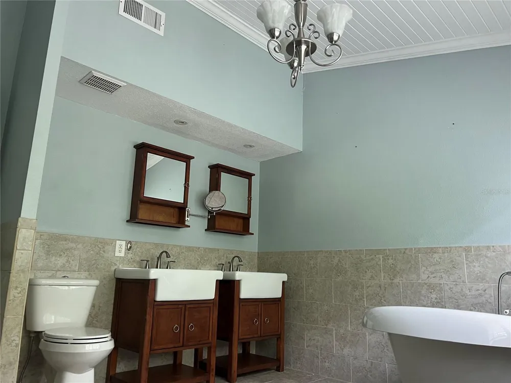 8015 SYCAMORE DRIVE New Port Richey, FL 34654