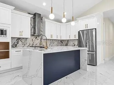 2823 60TH AVENUE St Petersburg, FL 33714