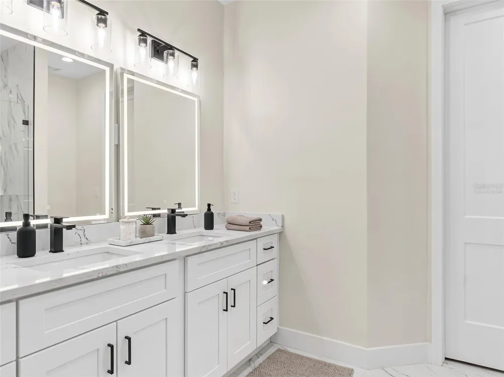 2823 60TH AVENUE St Petersburg, FL 33714