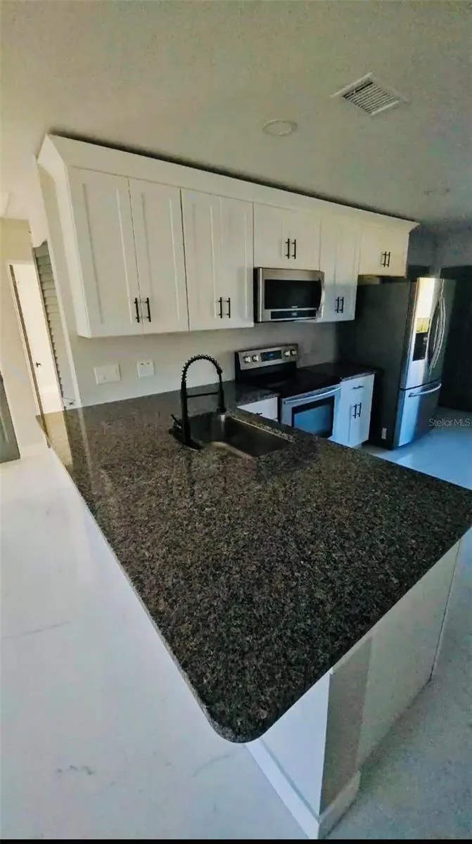 2459 17TH AVENUE S St Petersburg, FL 33712