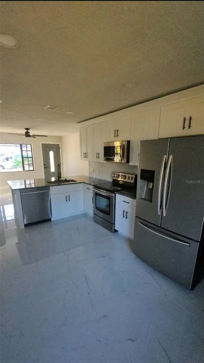2459 17TH AVENUE S St Petersburg, FL 33712