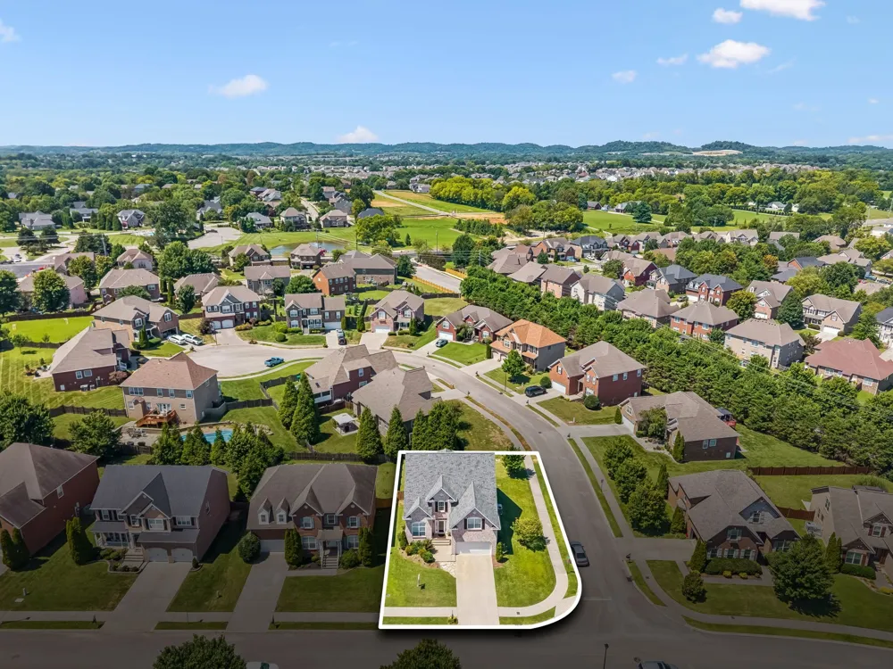 1029 Belcor Dr Spring Hill, TN 37174