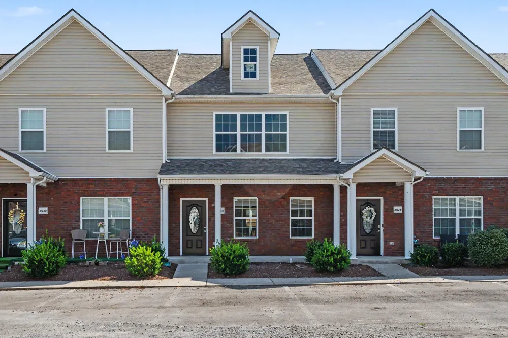 3028 Rg Buchanan Dr La Vergne, TN 37086