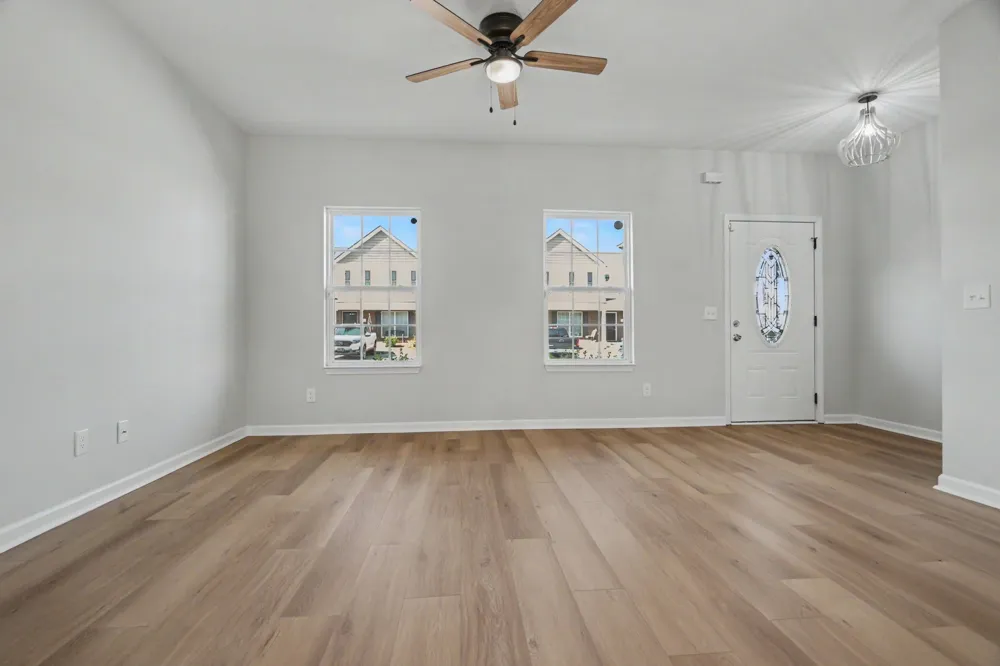 3028 Rg Buchanan Dr La Vergne, TN 37086