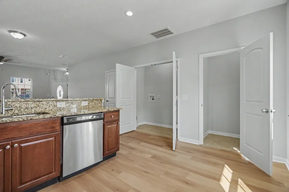 3028 Rg Buchanan Dr La Vergne, TN 37086