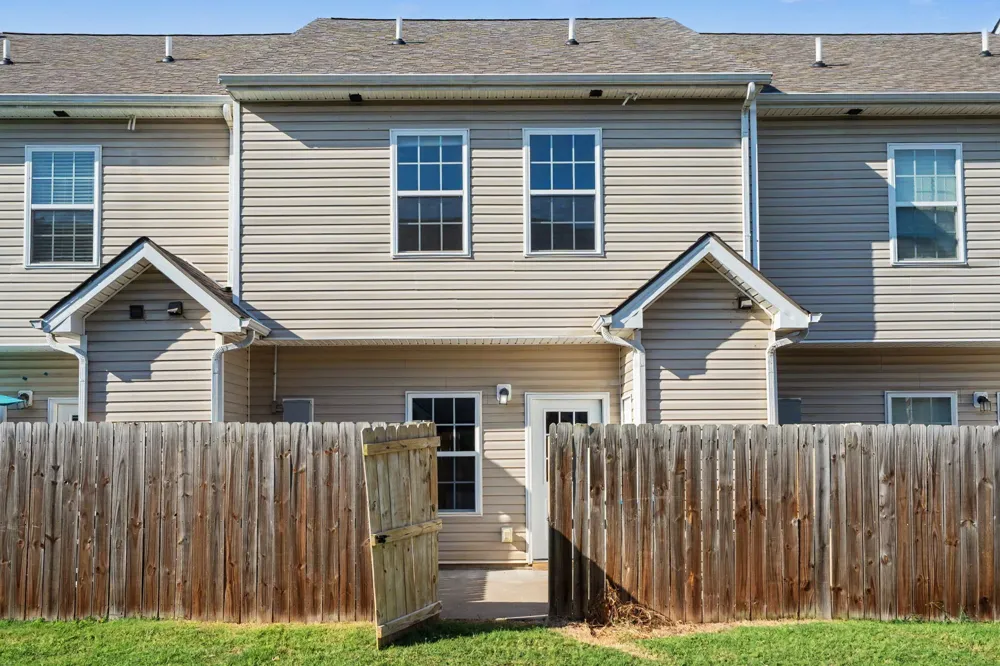 3028 Rg Buchanan Dr La Vergne, TN 37086