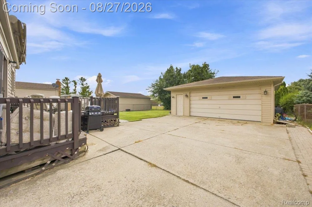 41269 Dunboyne Circle Clinton Charter Township, MI 48038