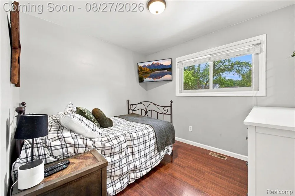 41269 Dunboyne Circle Clinton Charter Township, MI 48038