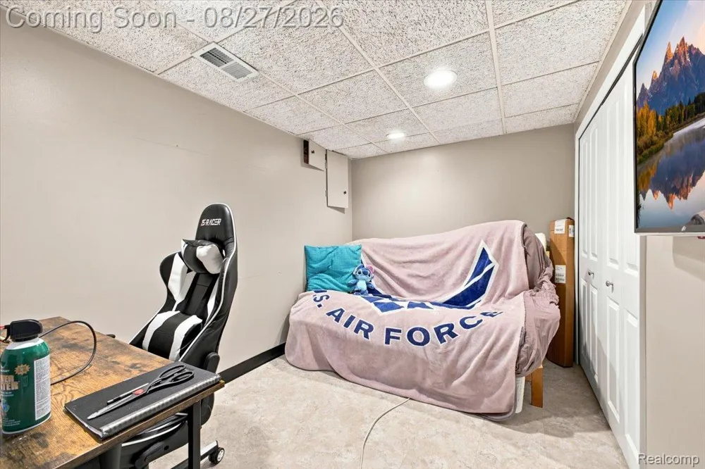 41269 Dunboyne Circle Clinton Charter Township, MI 48038