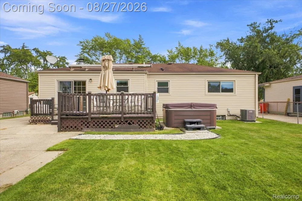 41269 Dunboyne Circle Clinton Charter Township, MI 48038