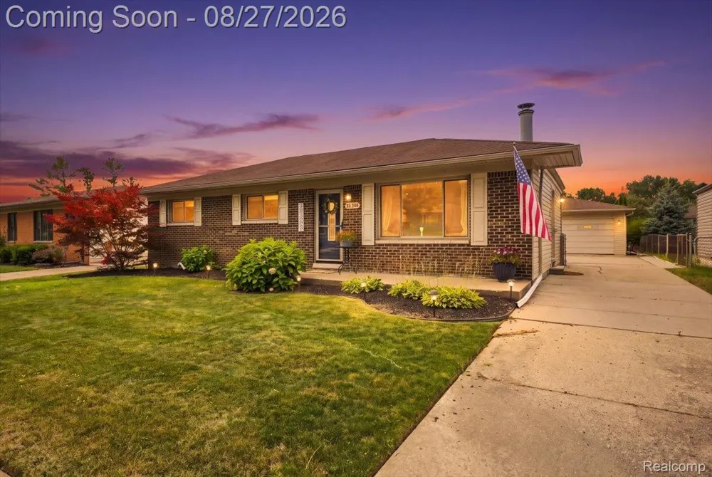 41269 Dunboyne Circle Clinton Charter Township, MI 48038