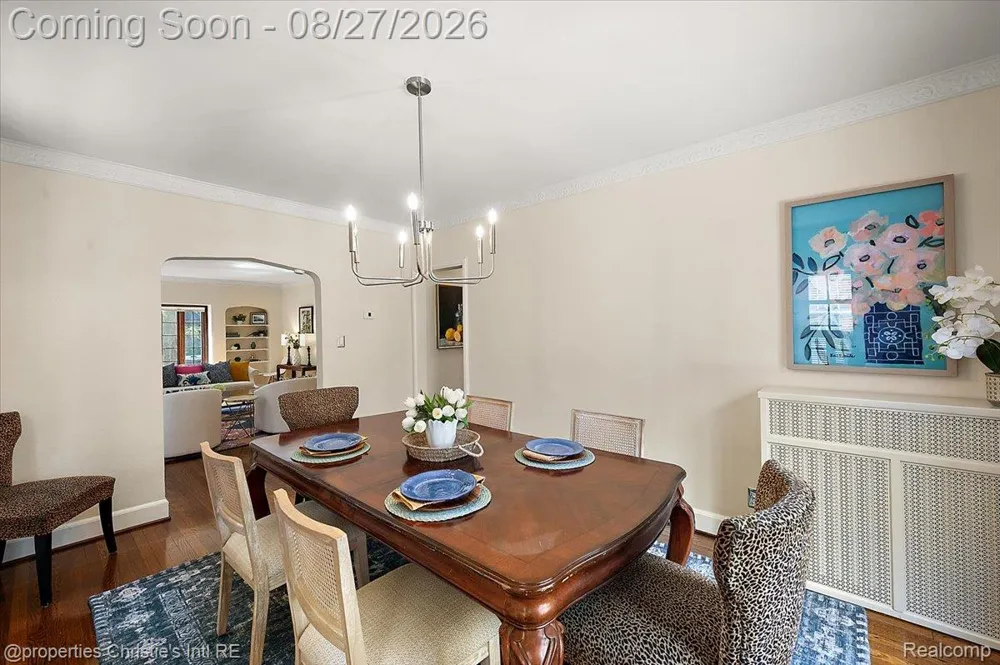 37 Cranford Lane Grosse Pointe City, MI 48230