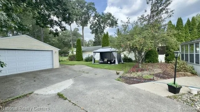 3321 Pine Grove Avenue Port Huron City, MI 48060